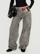 Serenitia Mid Rise Relaxed Jeans Washed Grey